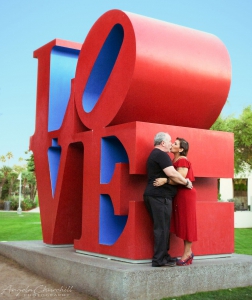 Love-Statue-Couple-3